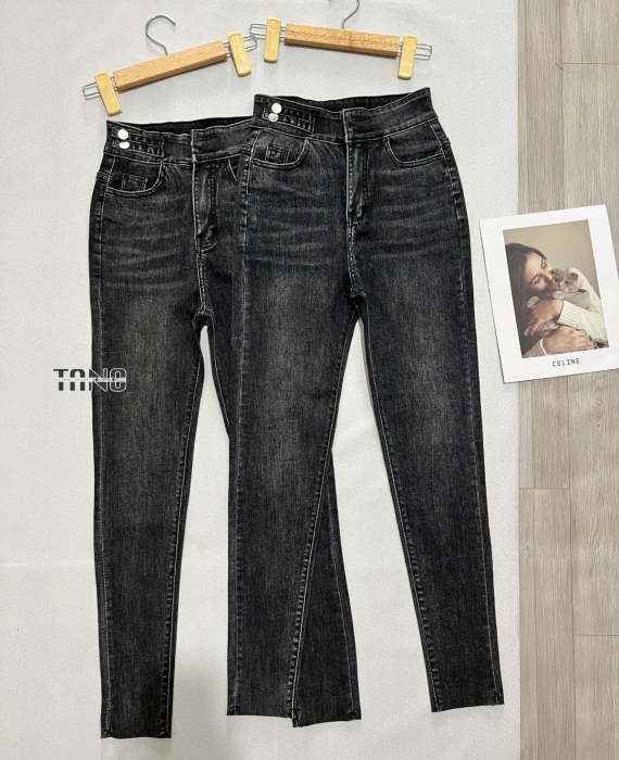 Quần jeans giãn ống ôm màu xám lưng 2 nút,lai cắt.