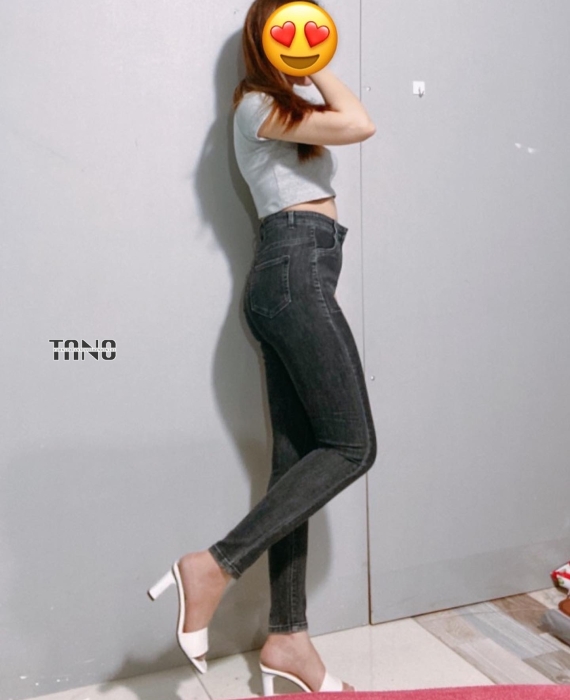 Quần jeans giãn ống ôm túi đóng màu xám lai cuốn