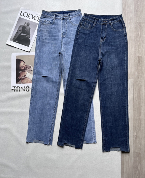Quần jeans giãn ống đứng lai cắt kiểu