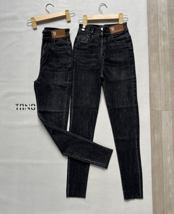 Quần jeans giãn ống ôm màu xám lưng 2 nút ,mác da,lai cắt.