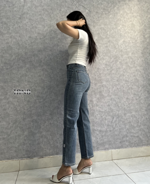 Quần jeans giãn ống đứng lai cuốn,nẹp sườn thêu logo