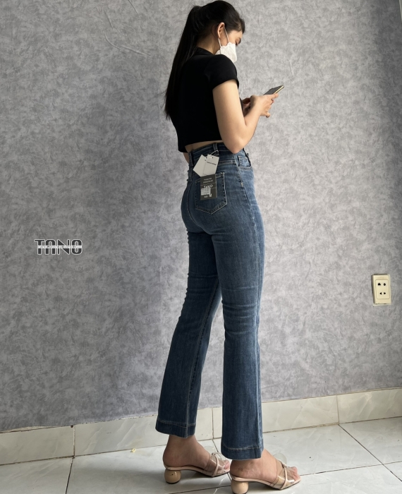 Quần Jeans Giãn Ống Loe Màu Xanh Giữa Lai Gấp 3cm