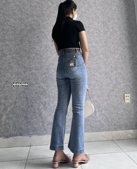 Quần Jeans Giãn Ống Loe Màu Xanh Nhạt Lai Gấp 3 cm